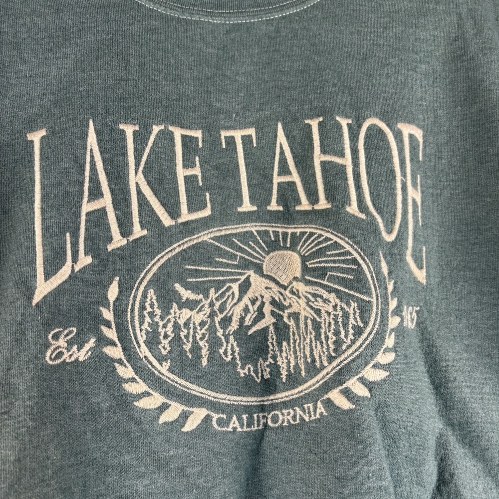 Renewal Lake Tahoe California Embroidered Crewneck Sweatshirt Green M/L - Picture 2 of 7